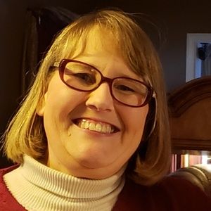 Meet your Posher, Christine